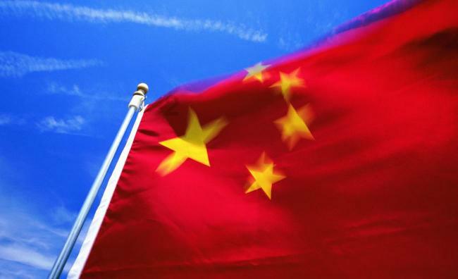 去吃海底捞,服务员为什么总是会帮你搅锅底?这3个原因告诉你